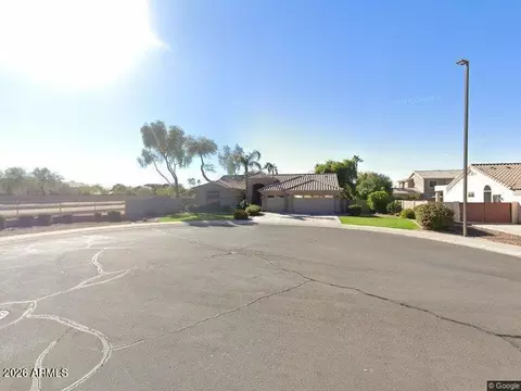 2160 S Boulder Ct, Gilbert, AZ 85295