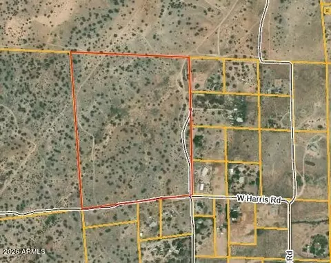 2300 W Harris Rd #5, Paulden, AZ 86334