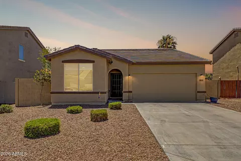 1911 W Half Moon Cir, San Tan Valley, AZ 85142