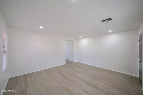 Living - 3107 W Pollack St, Phoenix, AZ 85041 photo 3 of 9