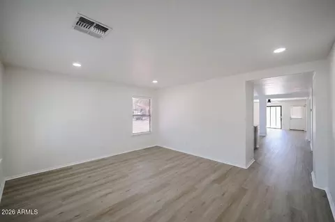 Living - 3107 W Pollack St, Phoenix, AZ 85041 photo 4 of 9