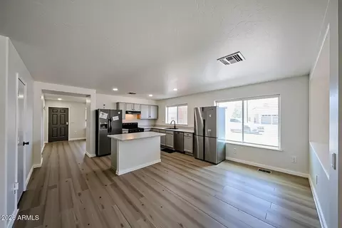 3107 W Pollack St, Phoenix, AZ 85041