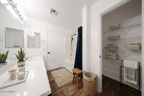 Bath - 3107 W Pollack St, Phoenix, AZ 85041 photo 3 of 3
