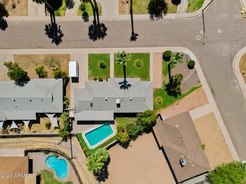 View/Area - 3111 N 33rd St, Phoenix, AZ 85018 photo 4 of 9