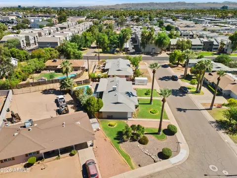 View/Area - 3111 N 33rd St, Phoenix, AZ 85018 photo 7 of 9