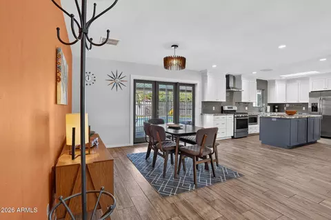 Dining - 3111 N 33rd St, Phoenix, AZ 85018 photo 5 of 5