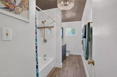 Bath - 3111 N 33rd St, Phoenix, AZ 85018 photo 1 of 3