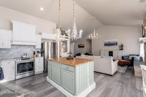 Kitchen - 512 N Eagle Ridge Rd, Payson, AZ 85541 photo 6 of 8