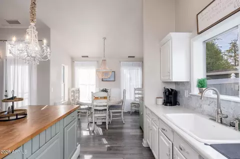 Kitchen - 512 N Eagle Ridge Rd, Payson, AZ 85541 photo 8 of 8