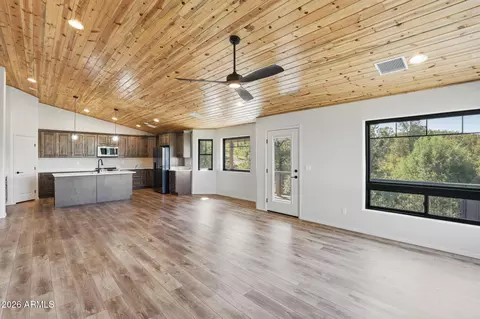 Living - 1908 E Starlight Pass, Payson, AZ 85541 photo 1 of 3