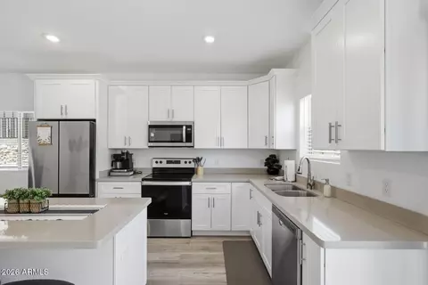 Kitchen - 2016 E Thunder Mtn, Payson, AZ 85541 photo 3 of 4