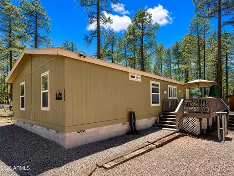2964 Teddy Bear Trl, Overgaard, AZ 85933