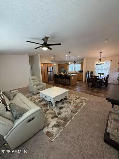 2964 Teddy Bear Trl, Overgaard, AZ 85933 photo 4