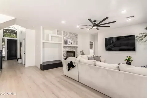 4025 E Paso Trl, Phoenix, AZ 85050 photo 10