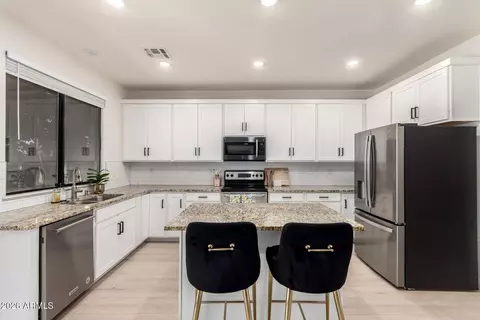 4025 E Paso Trl, Phoenix, AZ 85050 photo 5