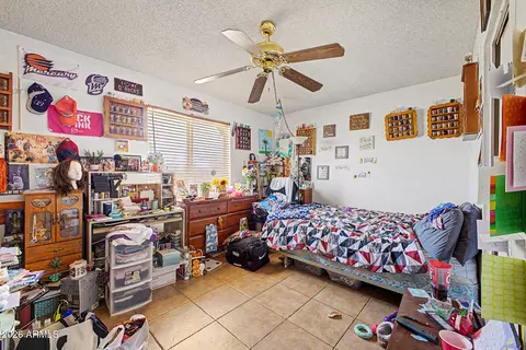 Bedroom - 4001 E Hancock Dr, Phoenix, AZ 85028 photo 3 of 3