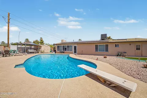 Exterior - 4001 E Hancock Dr, Phoenix, AZ 85028 photo 7 of 10