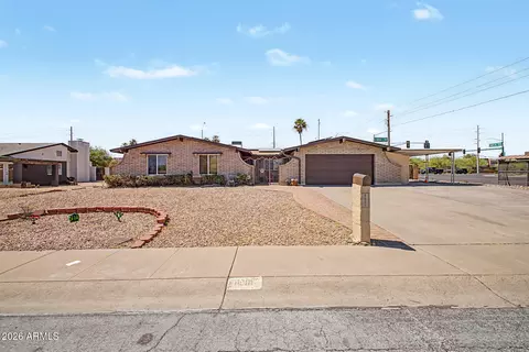4001 E Hancock Dr, Phoenix, AZ 85028