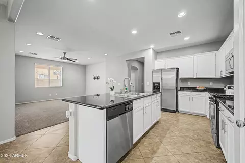 Kitchen - 2154 S Martingale Rd, Gilbert, AZ 85295 photo 1 of 4