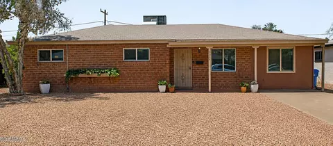 Exterior - 2344 W Mitchell Dr, Phoenix, AZ 85015 photo 4 of 4