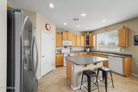 Kitchen - 4440 E Los Altos Dr, Gilbert, AZ 85297 photo 3 of 3