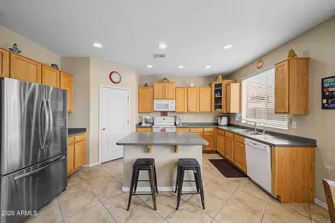 Kitchen - 4440 E Los Altos Dr, Gilbert, AZ 85297 photo 2 of 3