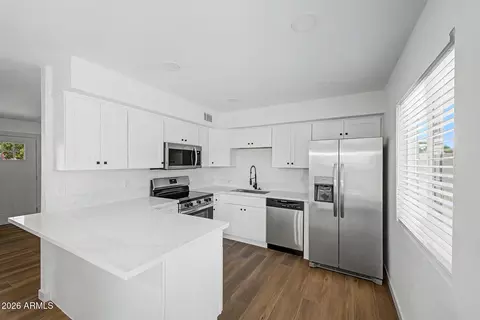 2525 E Inverness Ave, Mesa, AZ 85204