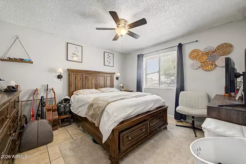 Bedroom - 3849 N 23rd Dr, Phoenix, AZ 85015 photo 1 of 4