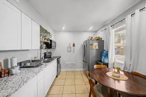Kitchen - 3849 N 23rd Dr, Phoenix, AZ 85015 photo 1 of 3