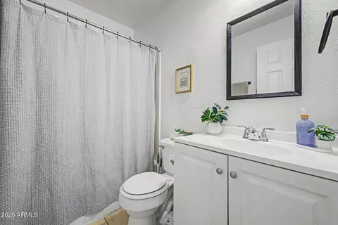 Bath - 3849 N 23rd Dr, Phoenix, AZ 85015 photo 1 of 1