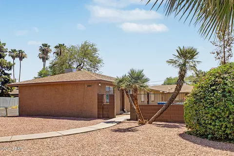 Exterior - 3849 N 23rd Dr, Phoenix, AZ 85015 photo 4 of 11