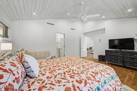 Bedroom - 3722 E Pasadena Ave, Phoenix, AZ 85018 photo 4 of 5