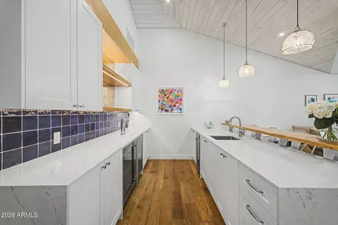 Kitchen - 3722 E Pasadena Ave, Phoenix, AZ 85018 photo 6 of 6