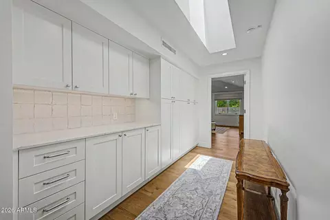 Entry Way - 3722 E Pasadena Ave, Phoenix, AZ 85018 photo 2 of 2