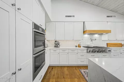 Kitchen - 3722 E Pasadena Ave, Phoenix, AZ 85018 photo 2 of 6