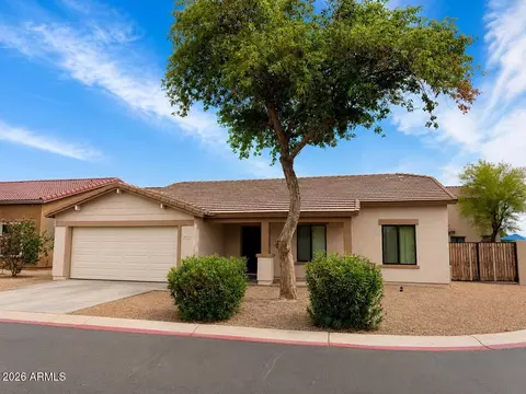2069 E Cochise Ave, Apache Junction, AZ 85119