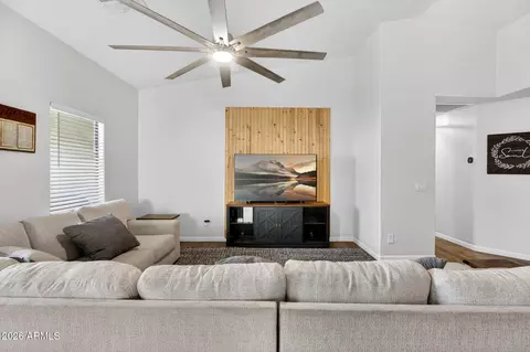 Living - 2069 E Cochise Ave, Apache Junction, AZ 85119 photo 1 of 2