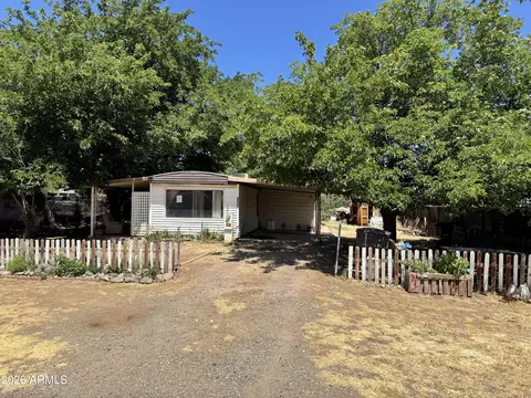 17146 E Meadow Ln, Mayer, AZ 86333