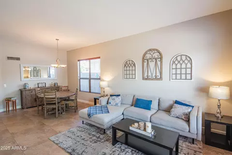 Living - 4374 E Lariat Ln, Phoenix, AZ 85050 photo 3 of 6