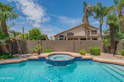 Exterior - 4374 E Lariat Ln, Phoenix, AZ 85050 photo 9 of 17