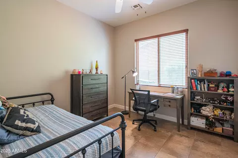 Bedroom - 4374 E Lariat Ln, Phoenix, AZ 85050 photo 4 of 5