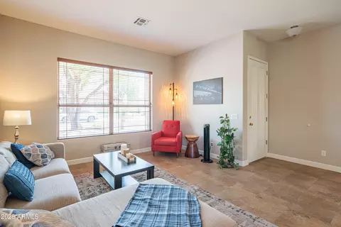 Living - 4374 E Lariat Ln, Phoenix, AZ 85050 photo 1 of 6