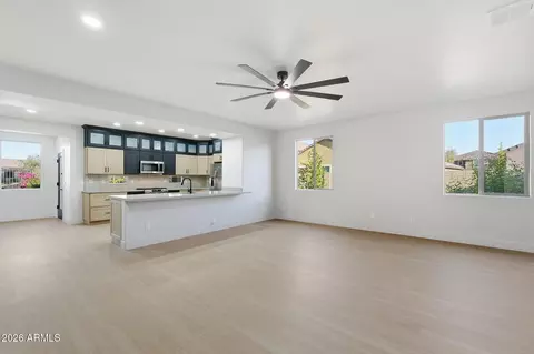 Living - 4945 S Twinleaf Dr, Gilbert, AZ 85298 photo 5 of 6
