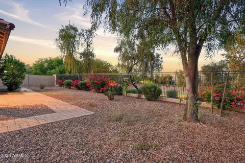 Exterior - 4945 S Twinleaf Dr, Gilbert, AZ 85298 photo 18 of 24