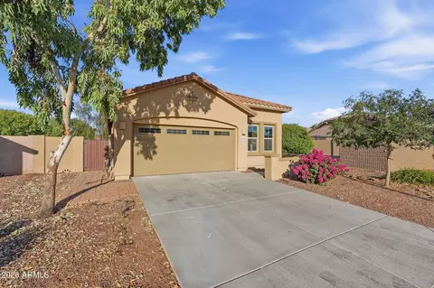 4945 S Twinleaf Dr, Gilbert, AZ 85298