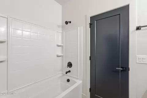 Bath - 4945 S Twinleaf Dr, Gilbert, AZ 85298 photo 2 of 4