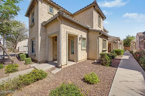 1953 W Busoni Pl, Phoenix, AZ 85023