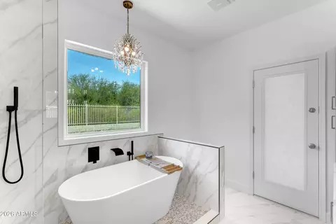 Bath - 3746 E Vallejo Dr, Gilbert, AZ 85298 photo 2 of 8