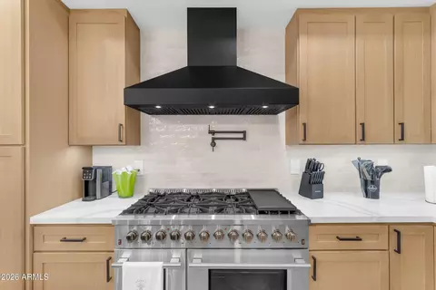 Kitchen - 3746 E Vallejo Dr, Gilbert, AZ 85298 photo 3 of 5