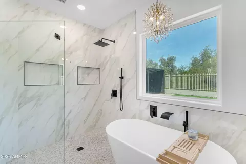 Bath - 3746 E Vallejo Dr, Gilbert, AZ 85298 photo 5 of 8